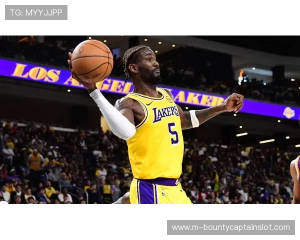 马克西因伤无缘湖人揭幕战预计两周后复查球队临时调整战术布局 马克西因伤无缘湖人揭幕战预计两周后复查球队临时调整战术布局